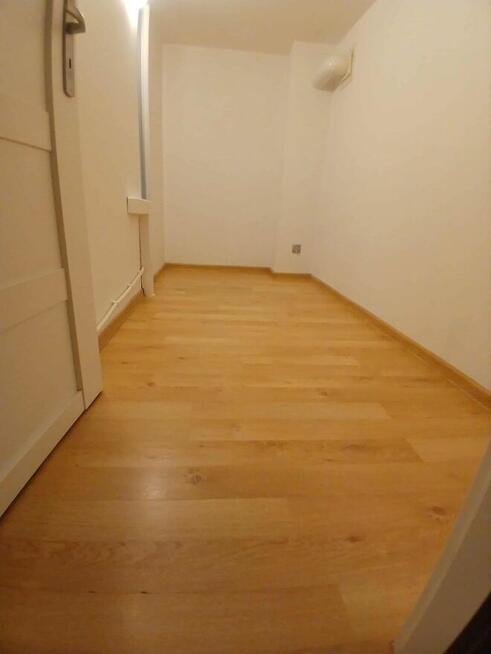 Stanowisko fryzjerskie/kosmetyczne / Natolin ul. Lanciego