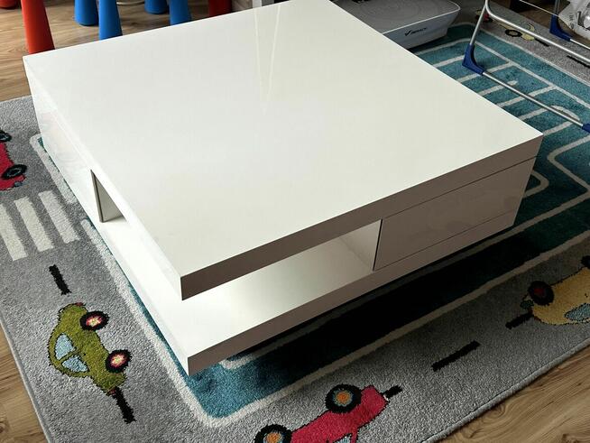 Stolik kawowy biały