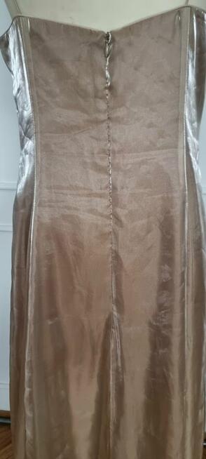 Sprzedam śłiczną złotą sukienkę rozmiar 42-44