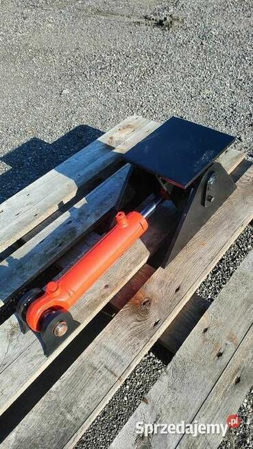 Zawias hydrauliczny zwrotnica Kubota komatsu yannmar