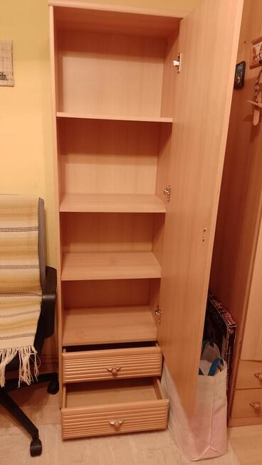 Mebelek dziecięcy / młodzieżowy