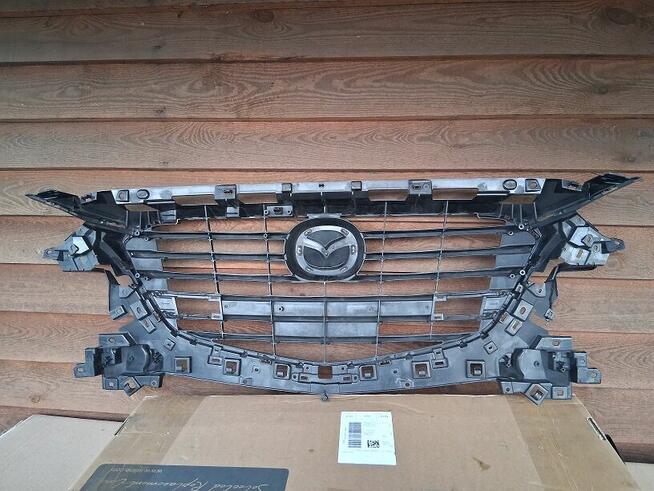 Zderzak + Atrapa Grill Mazda 3 BN LIFT 16 - 18