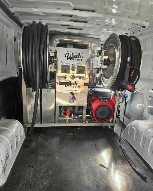 Mobilna myjka ciśnieniowa gorącowodna - zabudowa w vanie