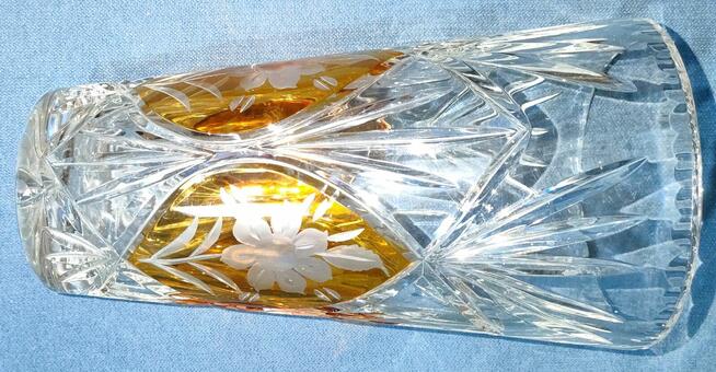 kryształy – wazon, półmisek, talerz , patera (nr 26–28)