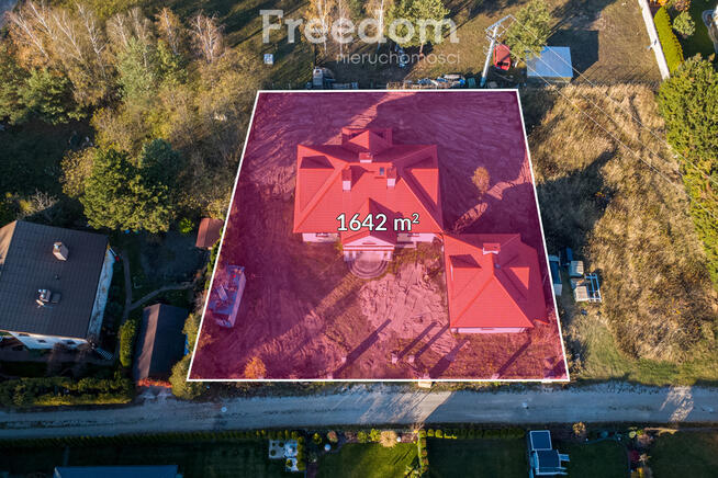 Dom w stylu dworkowym z potencjałem w Lesznowoli