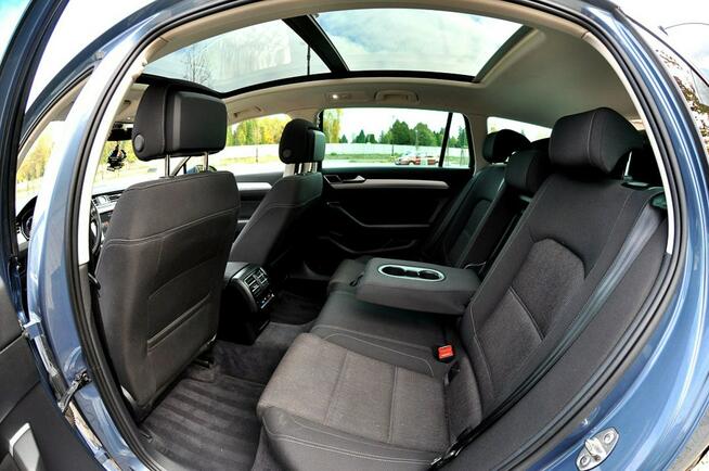 Volkswagen Passat 1.6TDI 120KM Virtual Full Led Navi Kamera Panorama Szyber