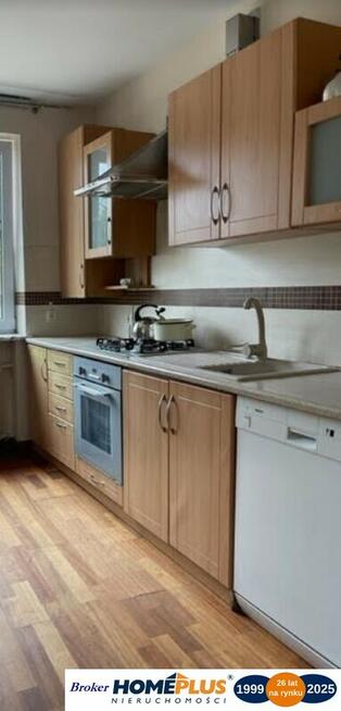 Dom dla pracowników z przestronnymi pokojami.