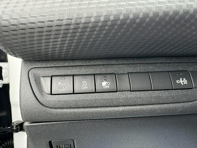 Peugeot 2008 1.6 E-HDI / 114KM LED Nawigacja Tempomat Alufelgi Czujniki Parkowania