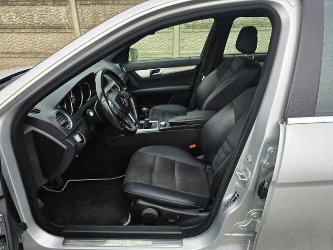 Mercedes C 180 Pakiet AMG EDITION C. Limitowany. Bezwypadkowy. Serwisowany. GWARANCJA