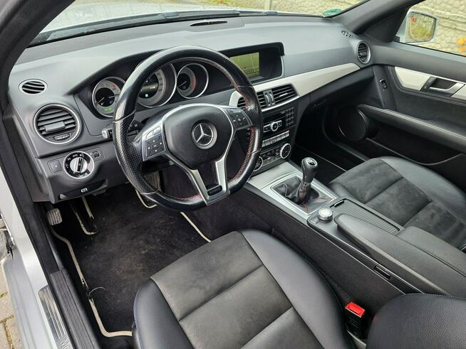 Mercedes C 180 Pakiet AMG EDITION C. Limitowany. Bezwypadkowy. Serwisowany. GWARANCJA