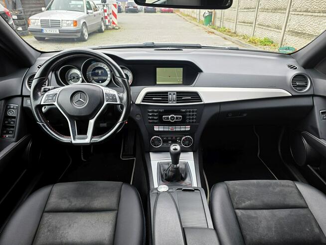 Mercedes C 180 Pakiet AMG EDITION C. Limitowany. Bezwypadkowy. Serwisowany. GWARANCJA