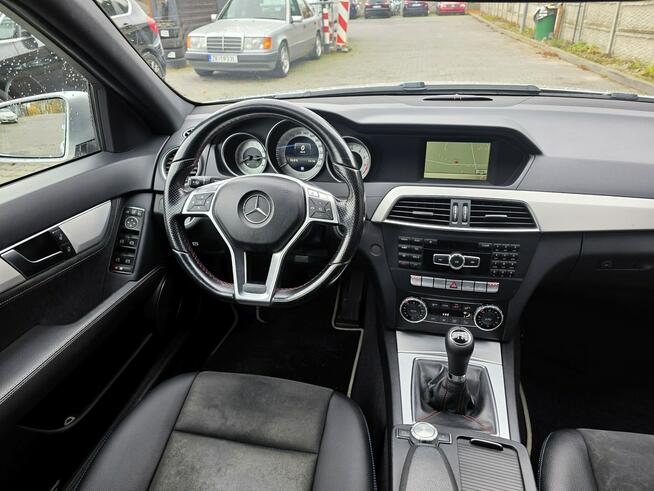 Mercedes C 180 Pakiet AMG EDITION C. Limitowany. Bezwypadkowy. Serwisowany. GWARANCJA