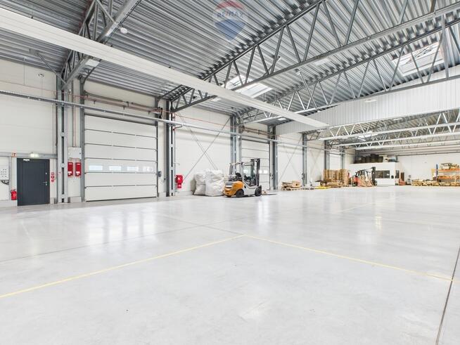 Nowoczesny obiekt magazynowo-biurowy.