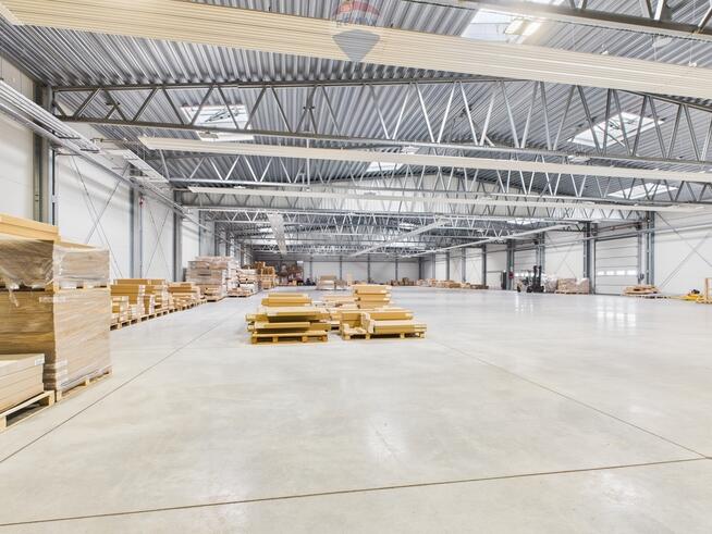 Nowoczesny obiekt magazynowo-biurowy.