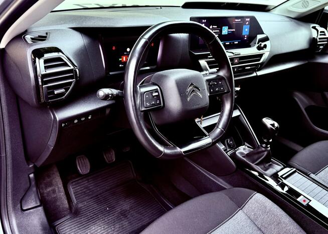 Citroen C4 1.2 131KM benzyna SHINE Raty od 599 zł miesięcznie!