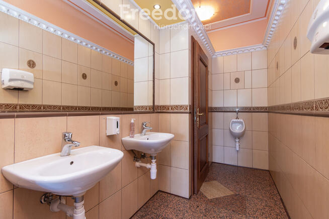 Obiekt na sprzedaż. Wesela, pizzeria, hotel