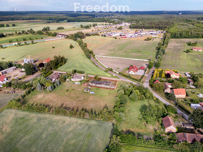 Działka z lokalem na sprzedaż, blisko autostradyA4
