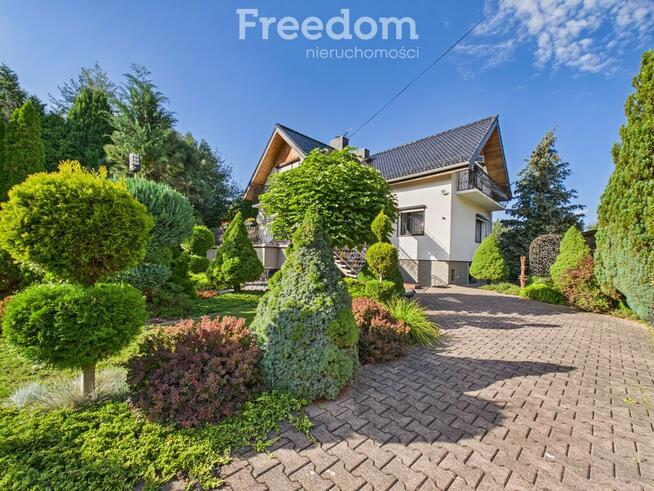 Przestronny, 8-pokojowy dom z dużym ogrodem