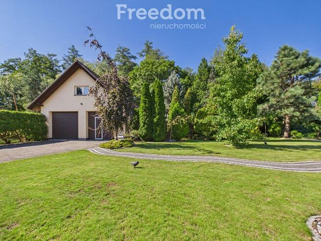 Przestronny, 8-pokojowy dom z dużym ogrodem