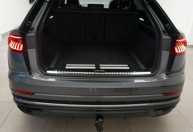 Audi Q8 50TDI Quattro Tiptronic Sline B&O Pneumatyka Panorama Hak ACC
