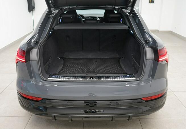 Audi SQ8 e-tron 503 KM Quattro Matrix Cyfrowe ACC Pneumatyka BangOlufsen Hak