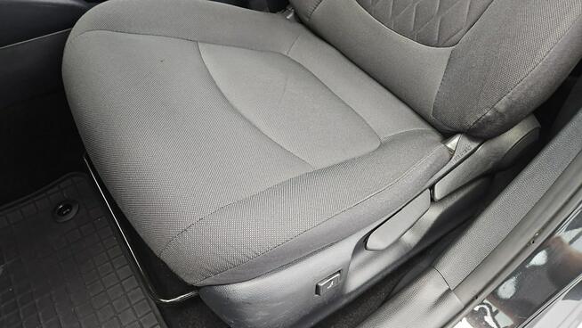 Toyota Corolla 1.5 Style ! Z Polskiego Salonu ! Faktura Vat !