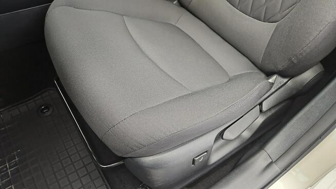 Toyota Corolla 1.5 Style ! Z Polskiego Salonu ! Faktura VAT !