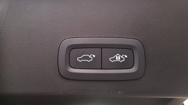 Volvo XC 40 B3 Core aut ! Z Polskiego Salonu ! Faktura VAT !