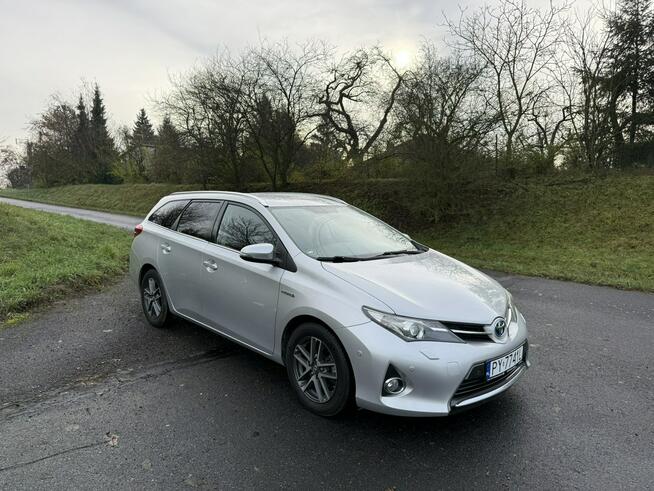 Toyota Auris Hybryda Kamera cofania czujniki