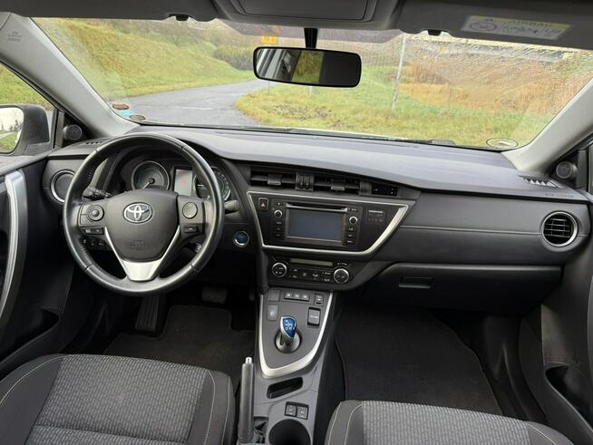 Toyota Auris Hybryda Kamera cofania czujniki