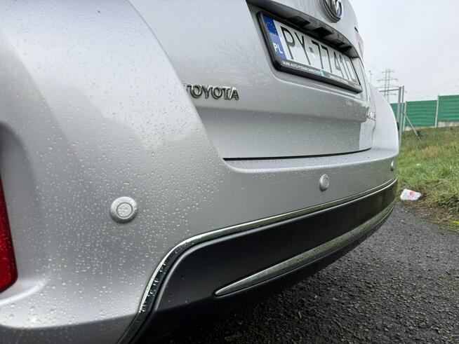 Toyota Auris Hybryda Kamera cofania czujniki