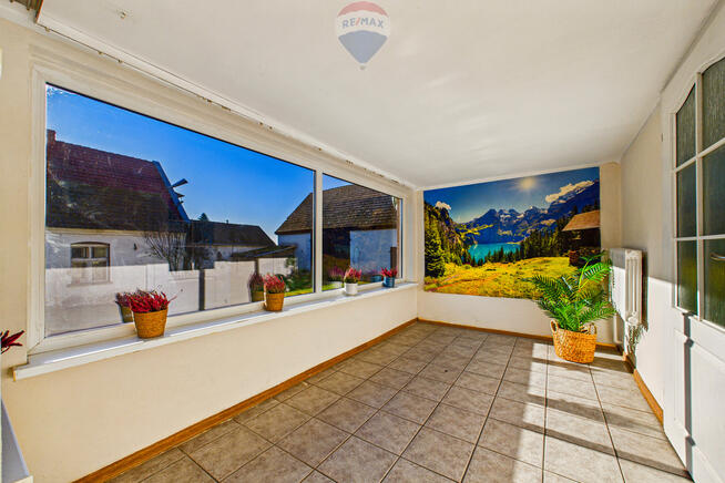 Dom z warsztatem, stodołą i oborą