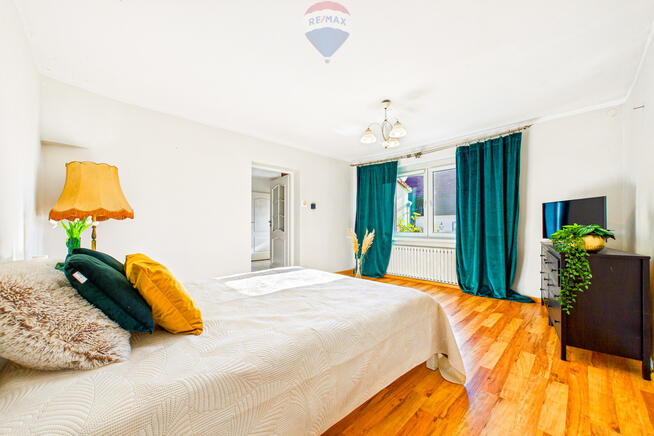 Dom z warsztatem, stodołą i oborą