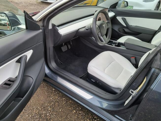 Tesla Model 3 Long Range Zasięg 560km FULL SELF DRIVING Białe wnętrz SOH92% FV23%