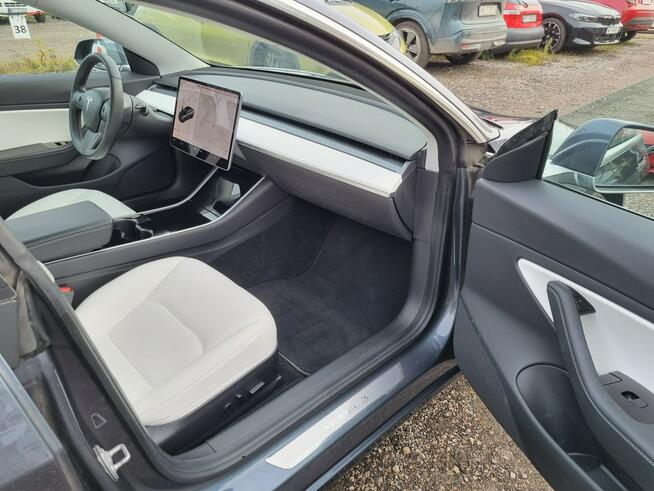 Tesla Model 3 Long Range Zasięg 560km FULL SELF DRIVING Białe wnętrz SOH92% FV23%
