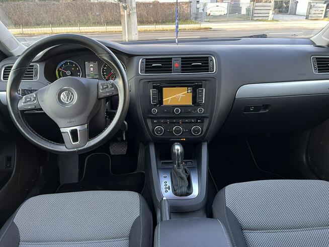 Volkswagen Jetta 1.4 Zarejestrowany Automat Climatronic Navi Grzane fotele Stan BDB