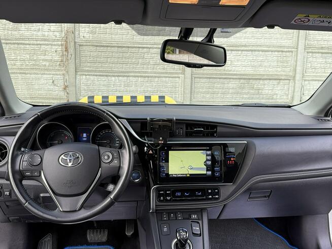 Toyota Auris Hybrid 136KM/Premium/Led/Navi/Kamera/Serwis/FaVAT23%