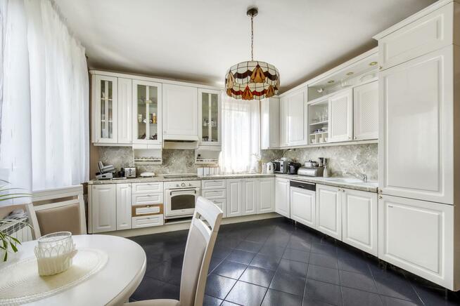 Dom Warszawa Wawer, Radość