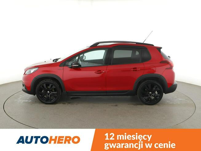 Peugeot 2008 lift klima auto navi panorama półskóra czujniki parkowania hak