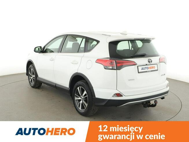 Toyota RAV-4 navi klima auto kamera i czujniki parkowania hak