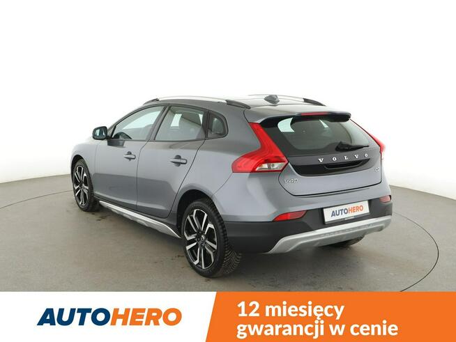 Volvo V40 Cross Country automat full LED panorama navi czujniki parkowania klima auto