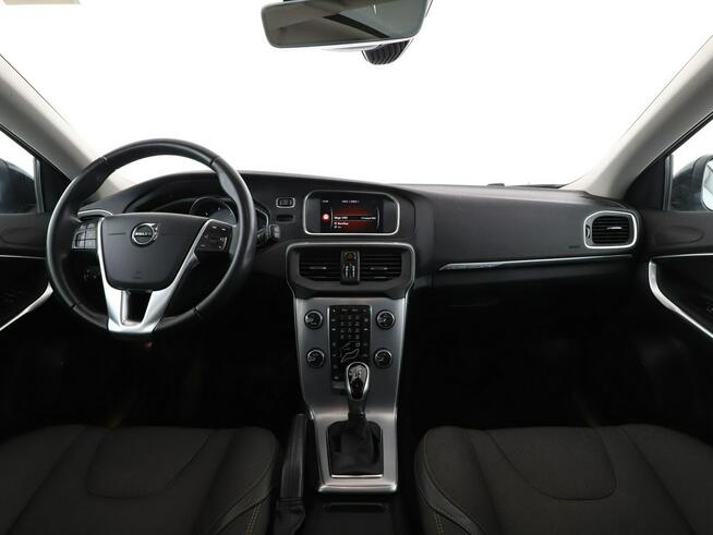 Volvo V40 Cross Country automat full LED panorama navi czujniki parkowania klima auto