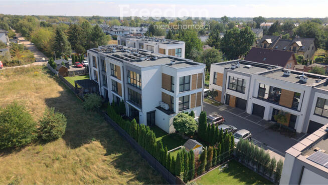 Nowoczesny skrajny segment na Wawerze Nadwiśle