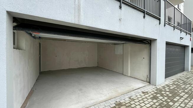 Skrajna szeregówka w stanie deweloperskim!!