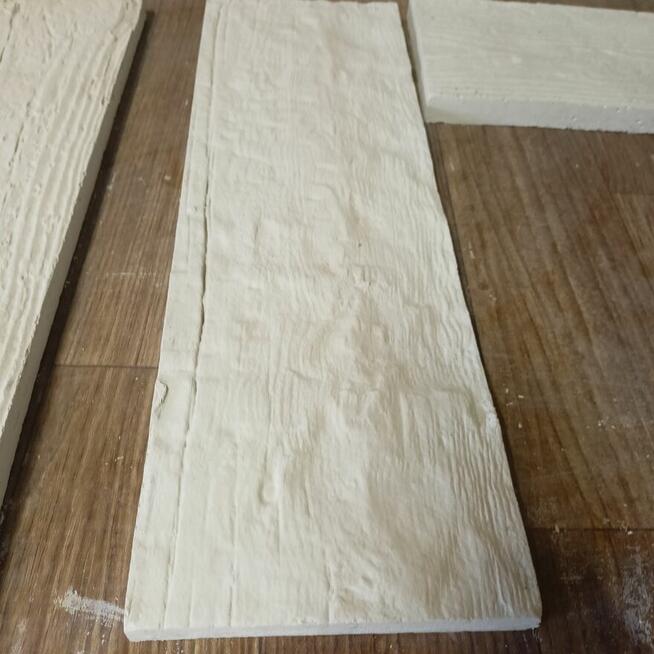 Kamień dekoracyjny gipsowy