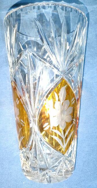 kryształy – wazon, półmisek, talerz , patera (nr 26–28)