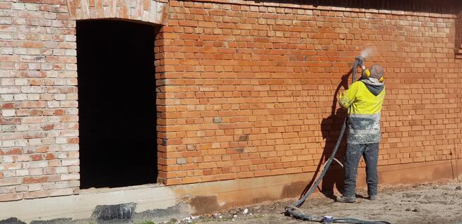 Piaskowanie, hydropiaskowanie z dojazdem - cegła stal drewno