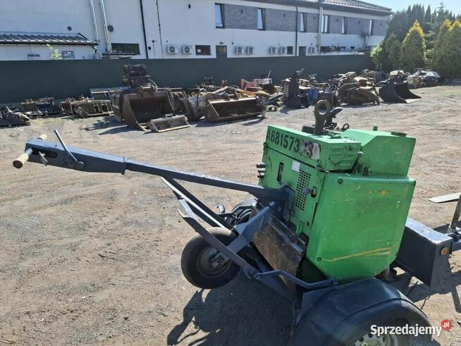 Walec jednobębnowy Terex Mbr71