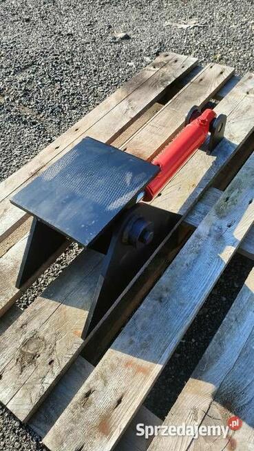 Zawias hydrauliczny zwrotnica Kubota komatsu yannmar