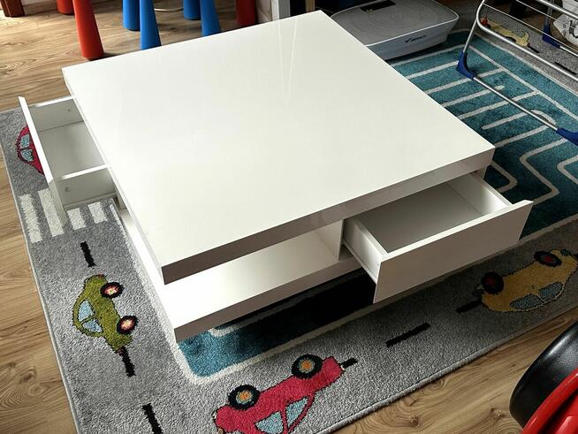 Stolik kawowy biały